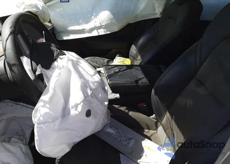 2022 Tesla Model 3 z USA, uszkodzony, nr VIN 5YJ3E1EA0NF161348